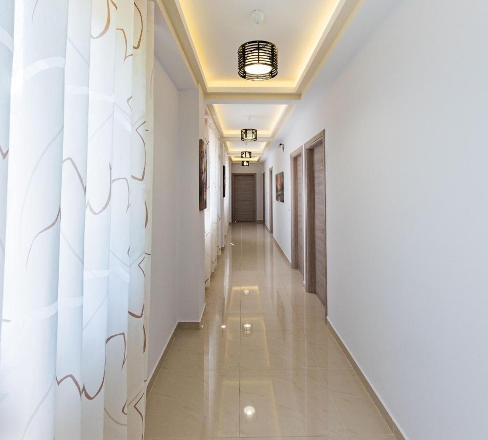 The City Gate Hotel ساراندا المظهر الخارجي الصورة