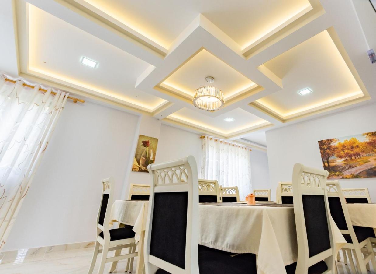 The City Gate Hotel ساراندا المظهر الخارجي الصورة